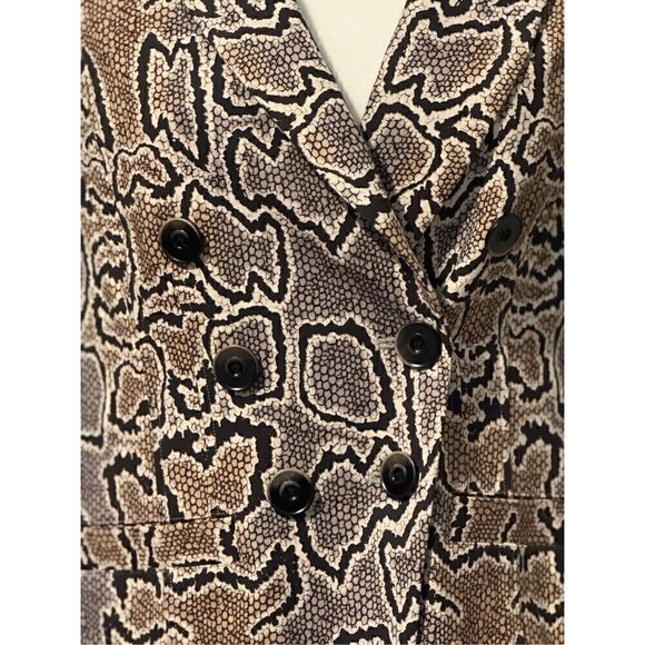 Cabi Python blazer jacket button front 8 - Picture 4 of 9